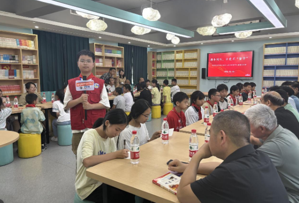 【鼎城区站】蔡家岗中学：携手同行 让爱不“留守”