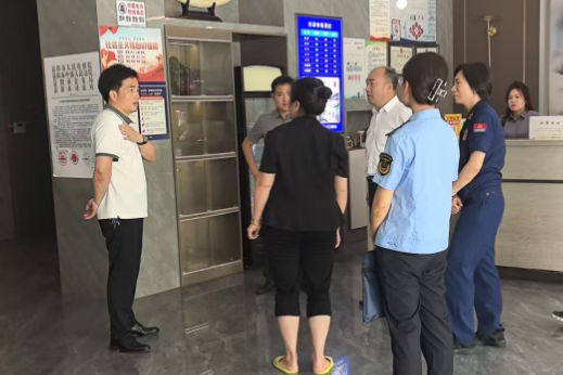 益阳市资阳区委领导带队检查高考备考工作