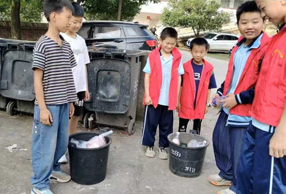 【衡阳县站】金兰镇中心小学：世界环境日，绿色校园行