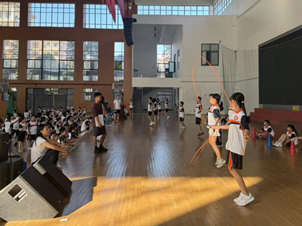 【衡阳县站】实验学校：跳出健康 “绳”采飞扬