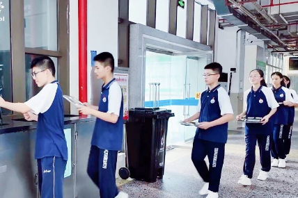 长沙长郡双语实验中学：推出校园礼仪体系 让文明成学子青春底色