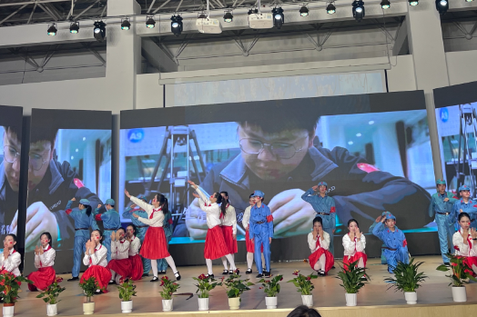 【衡阳县站】台源芙蓉学校“迎元旦”文艺汇演圆满举行