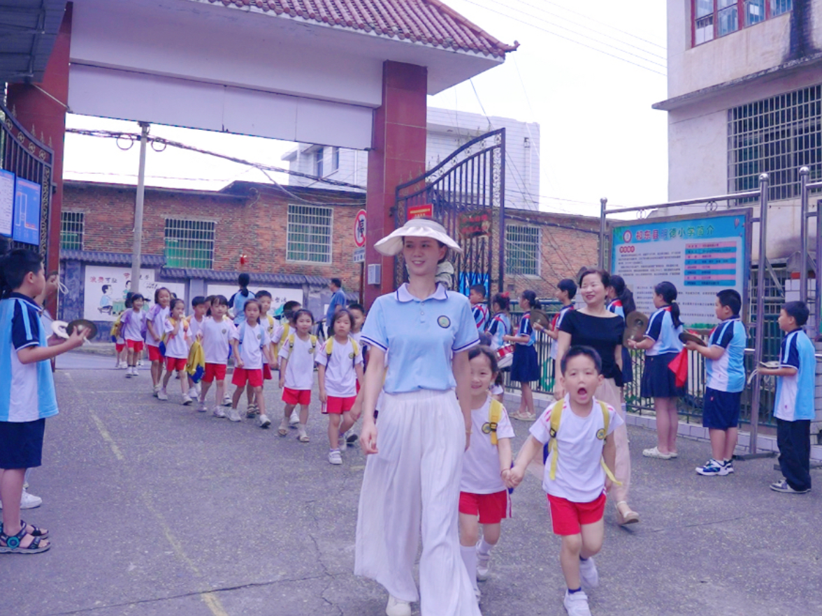 【祁东站】探秘小学， 筑梦成长！明德小学开展幼小衔接体验活动