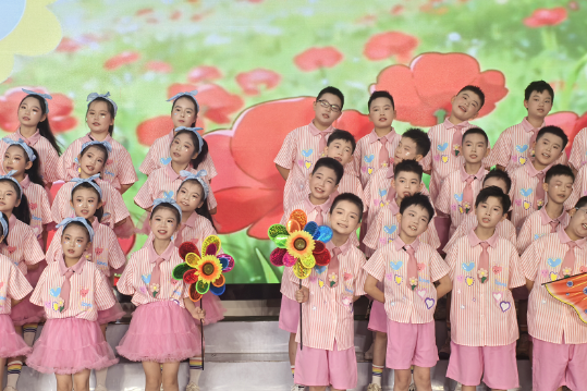 【石鼓区站】华耀小学千名少年用红歌、戏曲和时政演讲献礼党的105岁生日