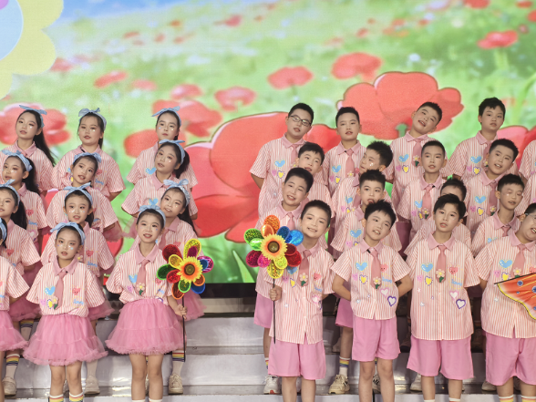【石鼓区站】红华耀小学千名少年用红歌、戏曲和时政演讲献礼党的105岁生日