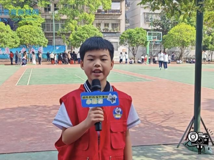 【芷江站|小记者成长趣事】丁千耀：镜头前的“三分钟”