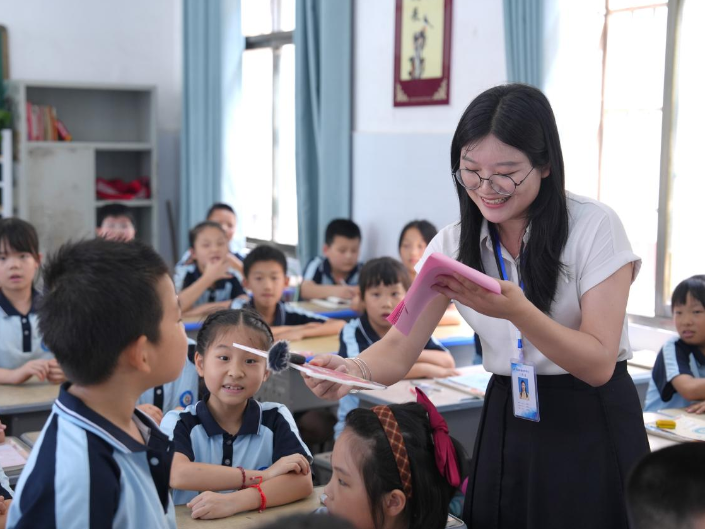 【衡阳县站】春晖小学：学安全知识，守安全底线