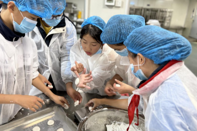 长郡双语雨花中学：在劳动里读懂 “健康第一” 育人答案