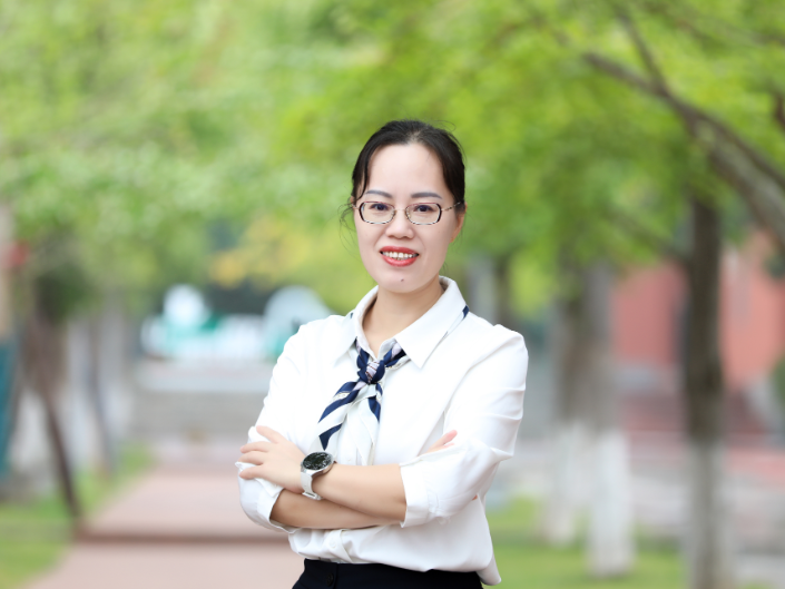 书记校长说 | 长沙市开福区青竹湖湘一外国语学校校长王艳芳：新长征淬砺新精神，新青一铸就新作为
