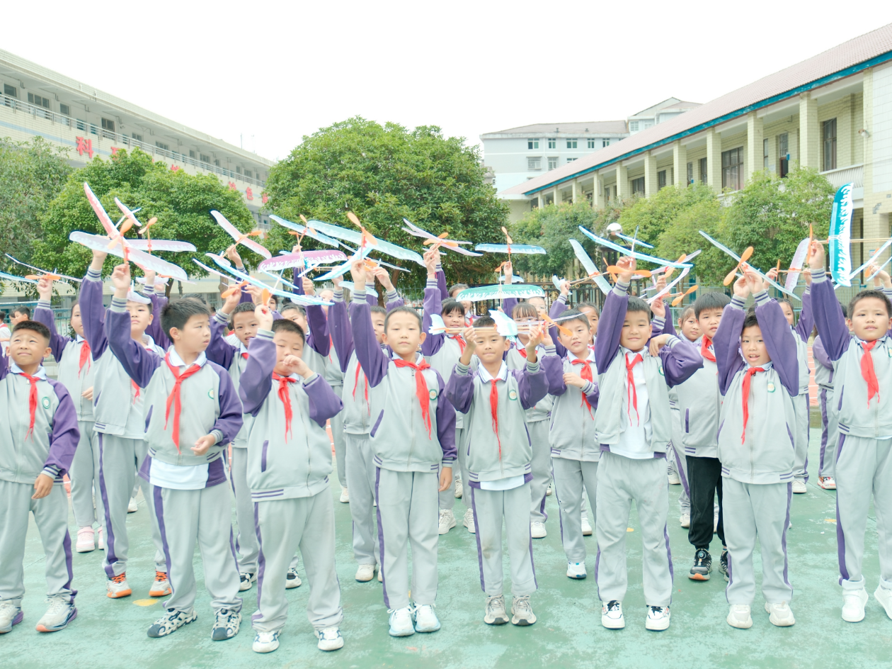 科创赋能课堂 智研助力共育，长沙岳麓区第二小学依托网络联校开展特色送教帮扶
