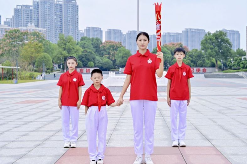 赓续红色血脉 传承长征火种，长沙市望城区第五届“雷小锋”超级运动会迎火启幕
