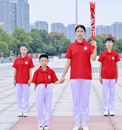 赓续红色血脉 传承长征火种，长沙市望城区第五届“雷小锋”超级运动会迎火启幕