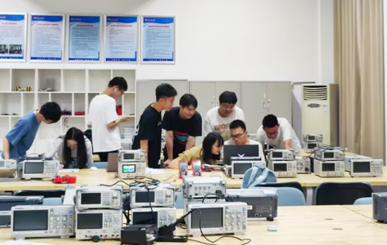 湖南信息学院：以专业性社团为依托，探索应用型人才培养新路径