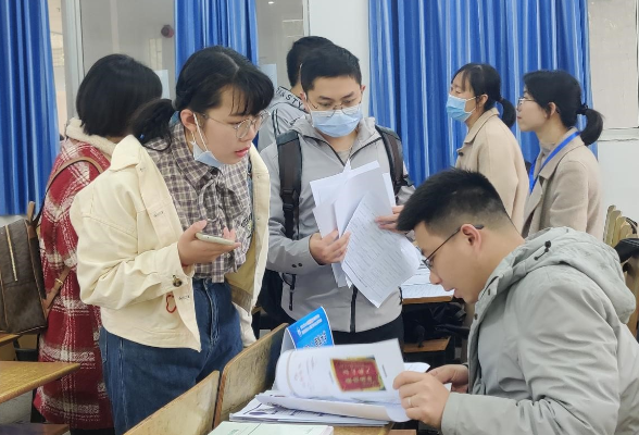 南华大学：举行2023年医药行业专场春季双选会