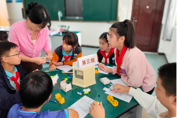 【鼎城区站】武陵小学：制作电磁铁  探索科学奥秘