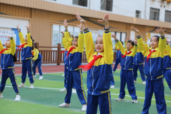 衡阳市石鼓区人民路小学：千人思政课间操，跳出少年文化自信
