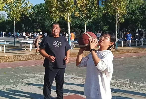 以爱为犁深耕教育沃土——记湖南城市学院体育学院教师张旭峰