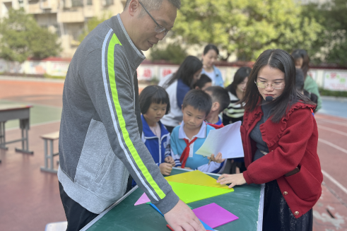 【耒阳站】实验小学金杯塘分校：奇妙七巧板  亲子拼拼拼