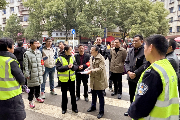 【衡东县站】新塘镇中心学校：心系师生，县领导督查校园安全工作