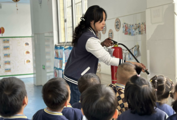 衡阳市雁峰区奇峰幼儿园：消防在童心 安全护同行