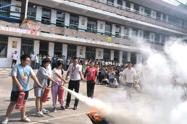 【衡南县站】泉湖中学：传消防知识  保校园安全