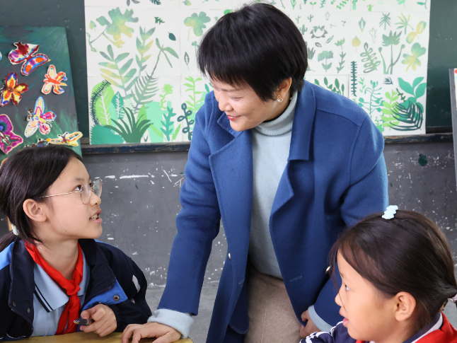 湖南师范大学肖弋：为乡村美育“画”未来