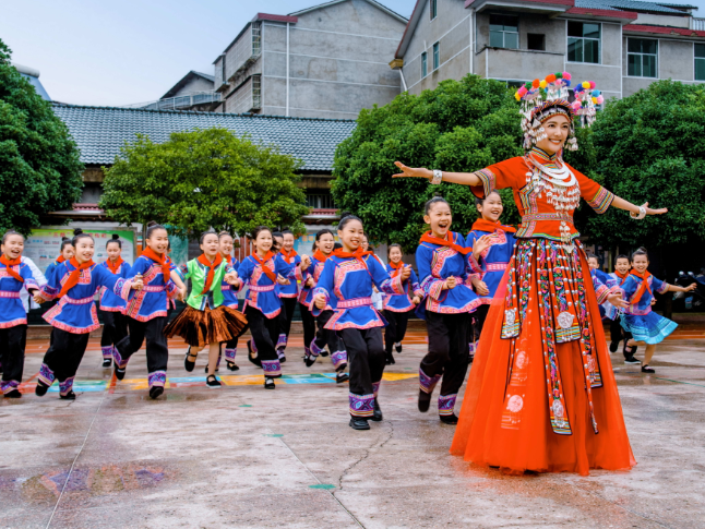 “十四五”非凡教育答卷·校长笔谈 | 靖州江东小学吴凤椿：文化传承润童心 五育并举育新人