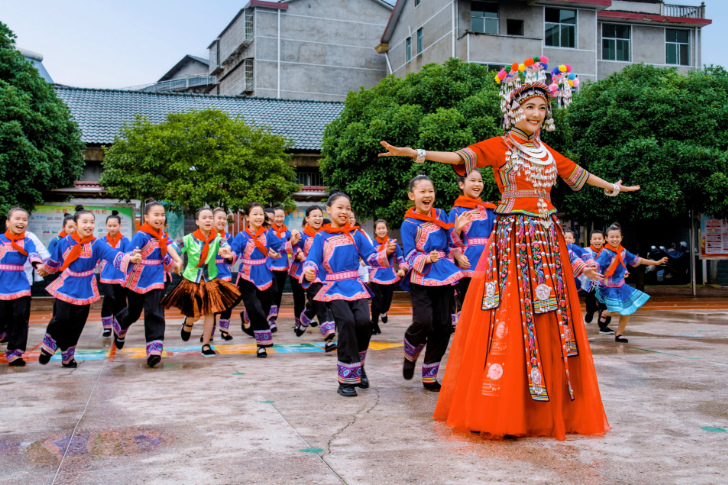 “十四五”非凡教育答卷·校长笔谈 | 靖州江东小学吴凤椿：文化传承润童心 五育并举育新人
