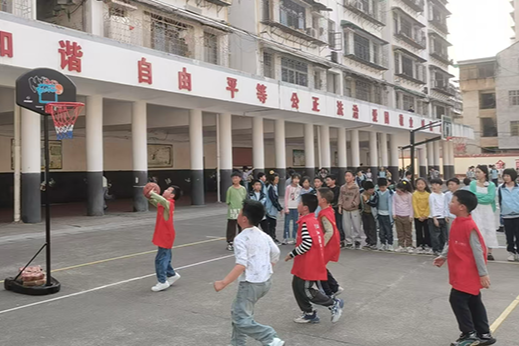 【衡阳县站】春晖小学：迎“篮”而上  追“球”梦想
