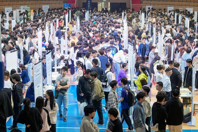湖南信息学院：华为ICT人才联盟双选会召开，5000余职位招专才