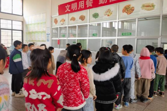 【先声新闻】双牌：让“小食堂”吃出“大幸福”