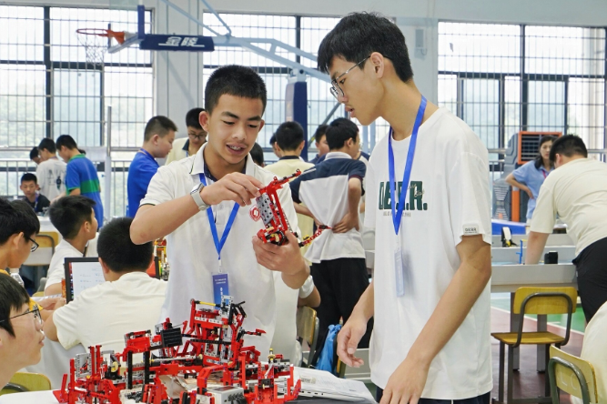 湘潭市雨湖区：第二十六届湖南省中小学生信息素养提升实践活动举办