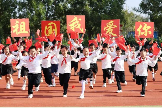 “孩子们成长得更好，是我们最大的心愿”