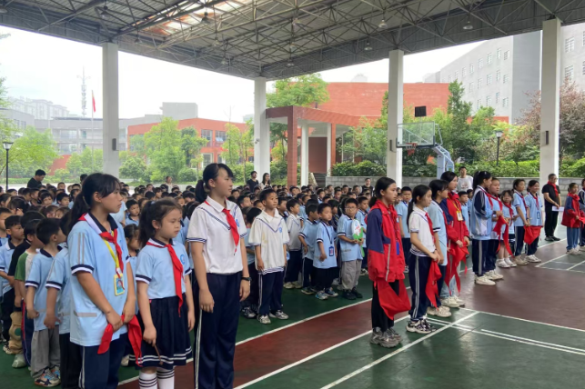 【新晃站】思源实验学校：童心追梦 入队争先