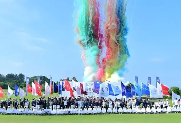 湖南涉外经济学院在第七届全国高等院校高尔夫球冠军赛中斩获多项佳绩
