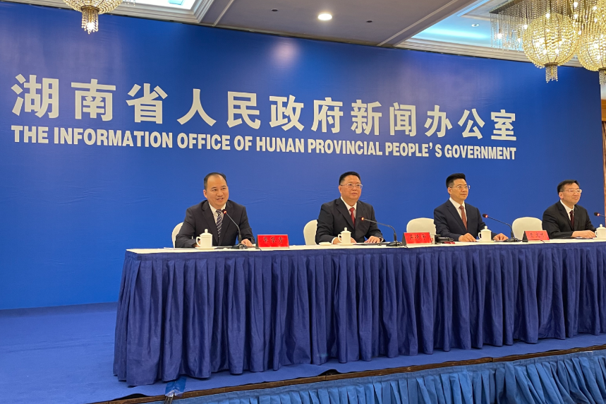 【聚焦2025高考】如何避免外语听力考试出现故障？