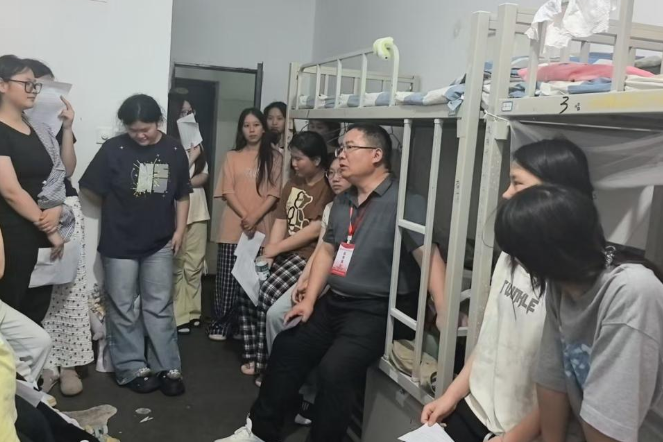 【湘伴高考2025现场直击】屈原中学：暖心护航高考 师生同心逐梦