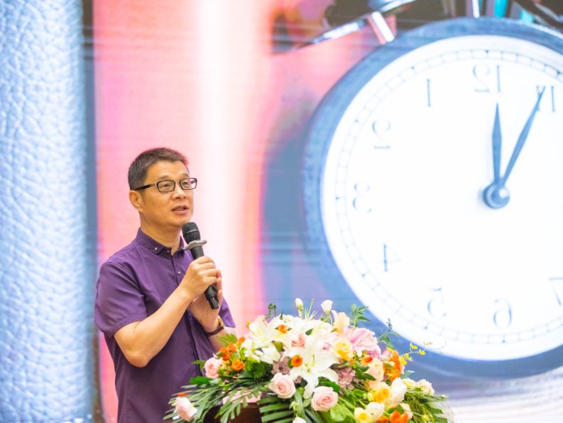 语文名师肖培东：请静下心来，深耕自己