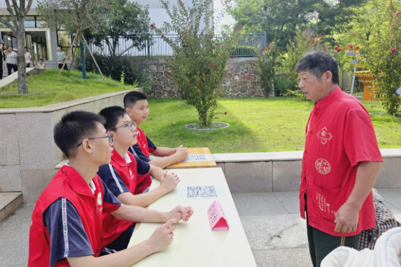 【衡东县站】“志愿红” 映校园！衡东杨山实验学校暖心迎新，开启新生成长第一课