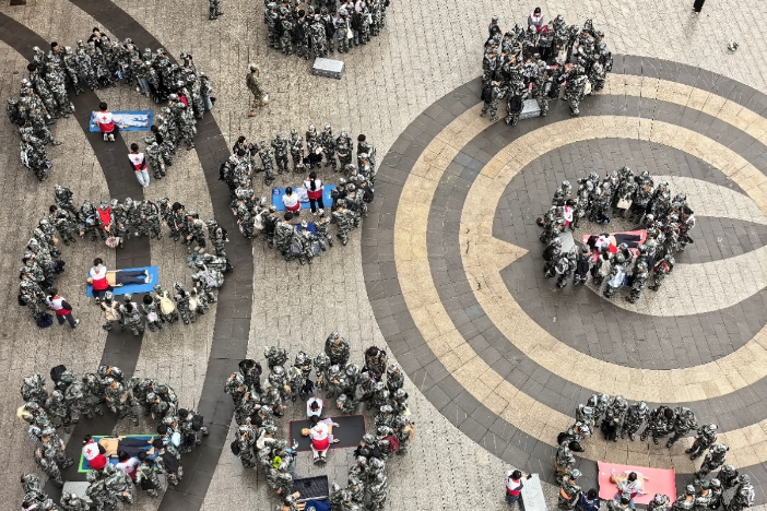 南华大学急救培训进校园  近万名新生解锁“生命守护技能”