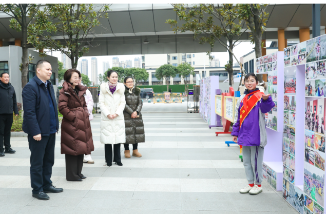 领导专家齐聚湘潭市九华金庭莲城小学，共探AI赋能师生成长