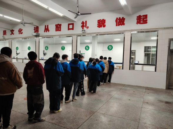 攸县四中：“深夜食堂”暖胃又暖心