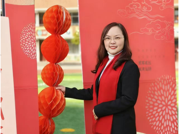 书记校长开学第一讲 | 韶西逸夫小学何红英：骐骥踏春来  童心向新程