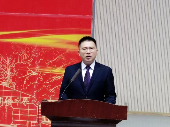 书记校长开学第一讲 | 衡阳市船山实验中学周广柱：乘势而上   笃行致远