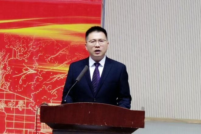 书记校长开学第一讲 | 衡阳市船山实验中学周广柱：乘势而上   笃行致远