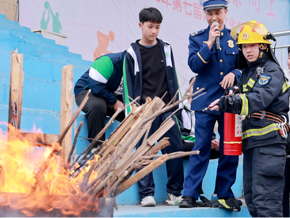 双牌：消防教育进校园 实景实训筑防线