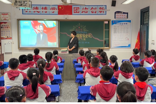 分龄课堂+教室宣誓，衡阳市石鼓区国家安全教育这样“童”行