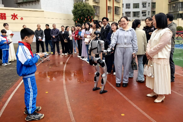 祁东县玉合石门小学举办2026年春季“安全教育”暨“五育并举”开放日活动