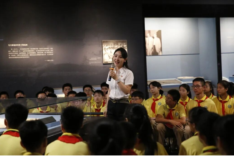 湖南大力推进大中小学思政课一体化改革—— 芳草润心 思政铸魂