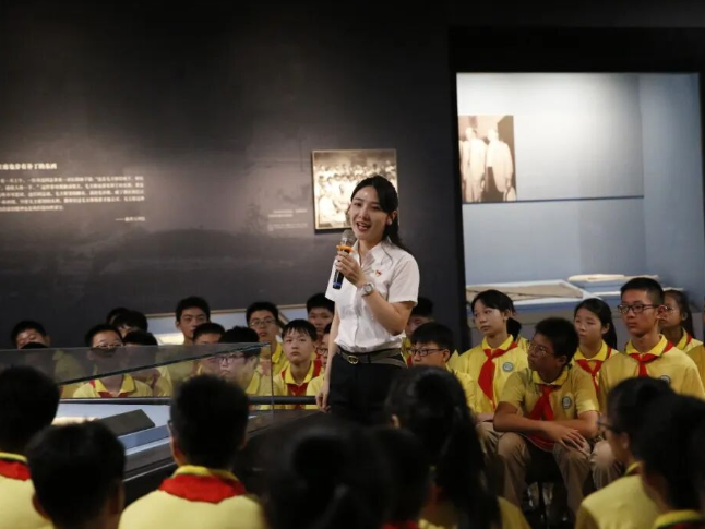 湖南大力推进大中小学思政课一体化改革—— 芳草润心 思政铸魂
